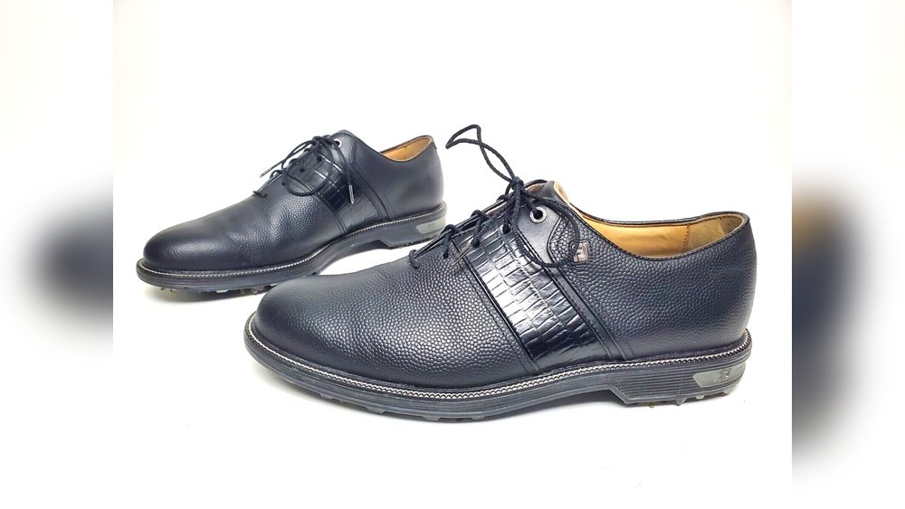 Are Leather Golf Shoes Better Than Synthetic Ones?