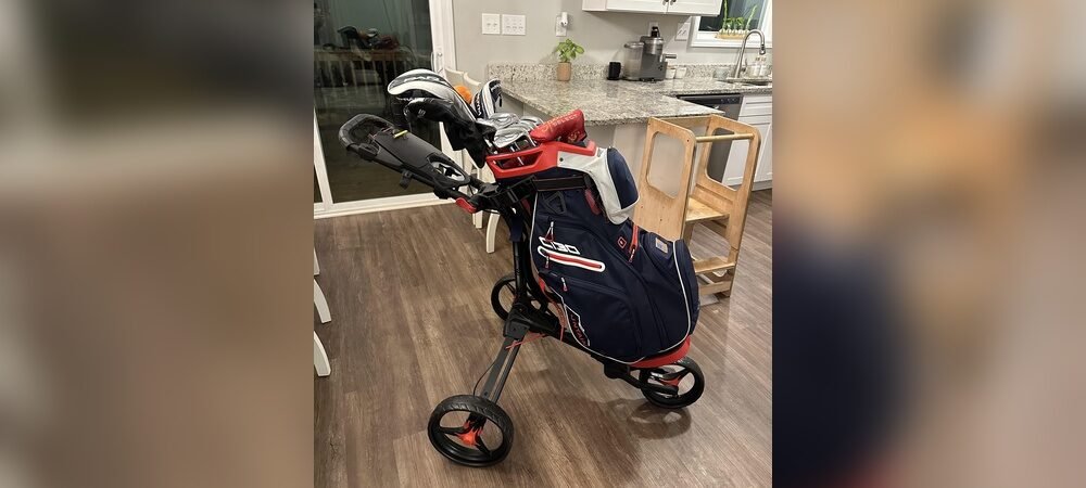 How to Maintain a Golf Push Cart